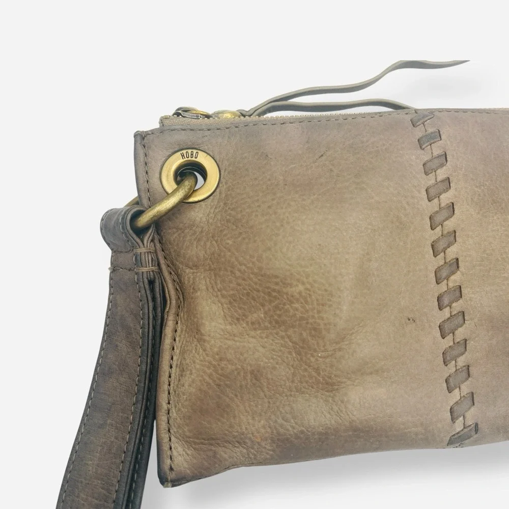 Hobo International Vida Wristlet Gray Leather Clutch Purse‎ Wallet